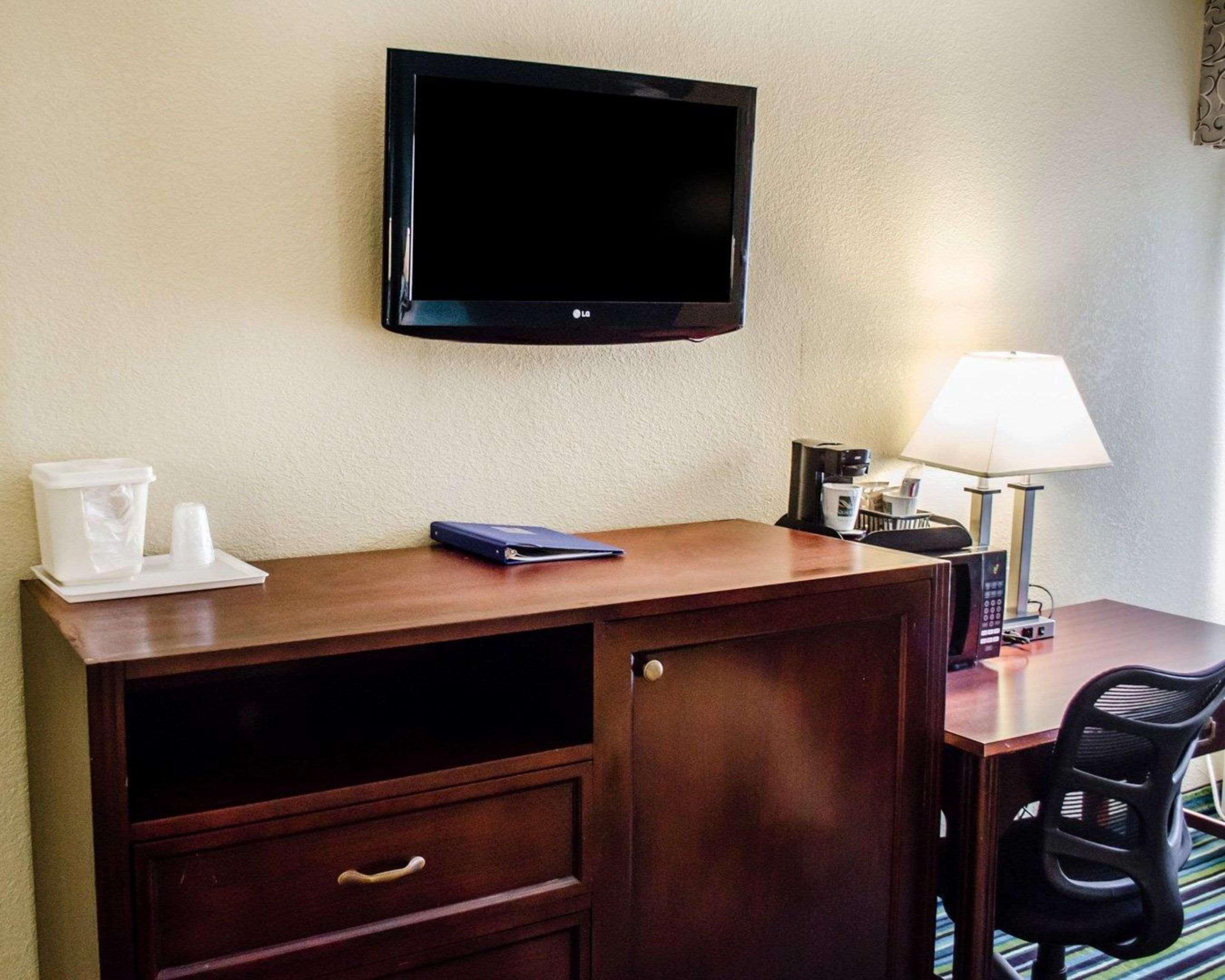 Quality Inn & Suites Medina - Akron West מראה חיצוני תמונה